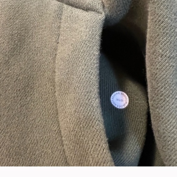 Lululemon Scuba Full-Zip in Green Twill - size XS/S - Picture 3 of 6